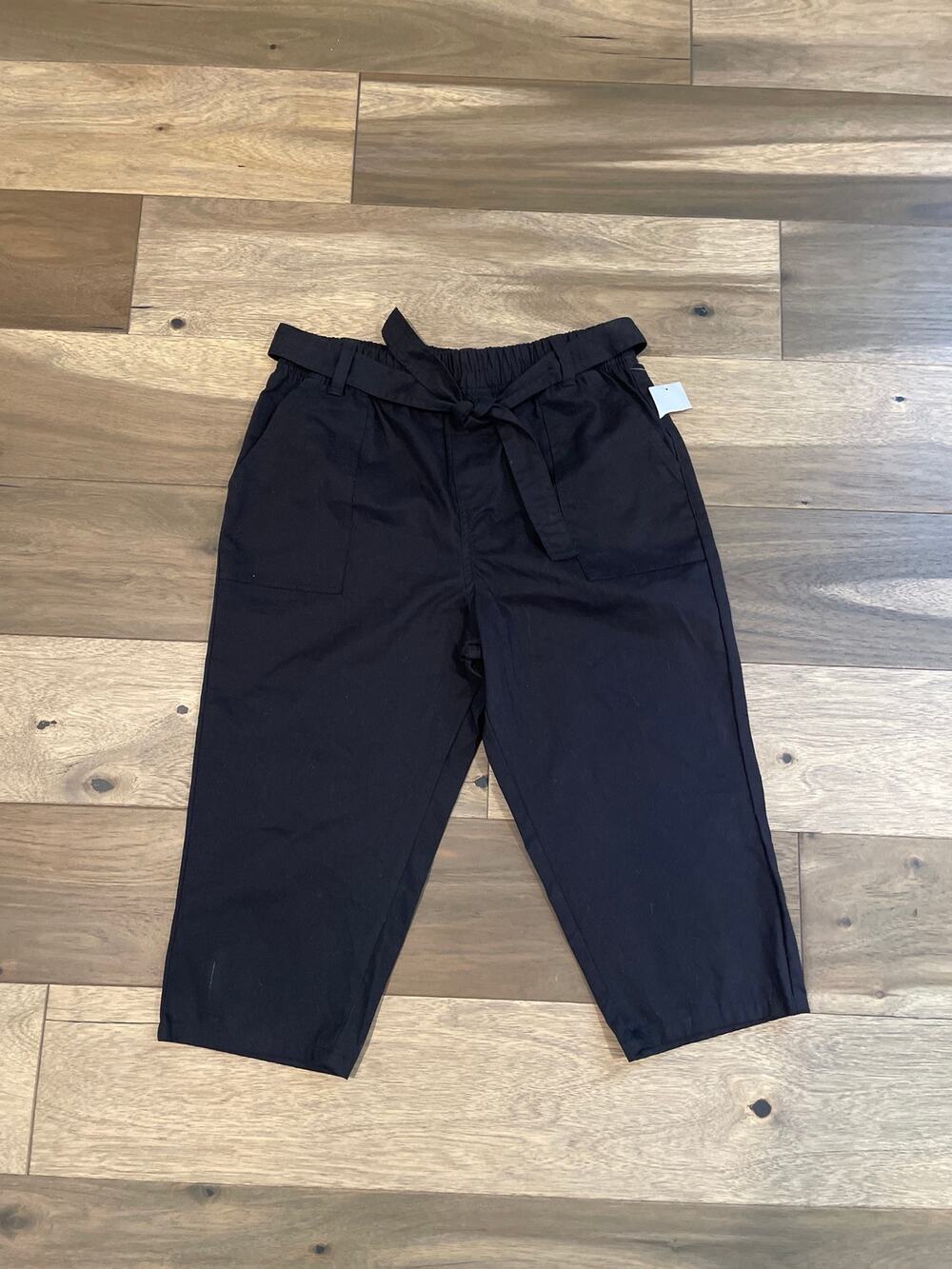 Just Be Black Capri Pants NWT Size L